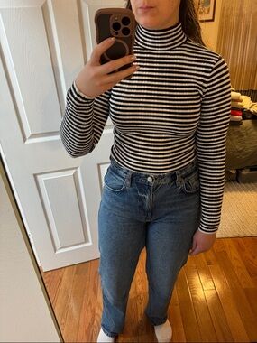 Abercrombie & Fitch Black and White Striped Ribbed Turtleneck